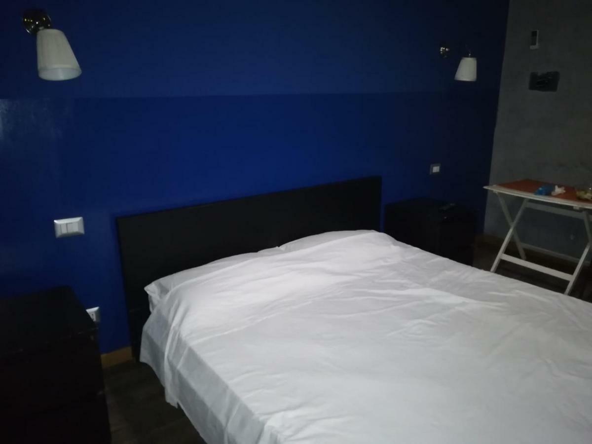 Arthur Hostel Рим Экстерьер фото